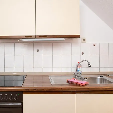 Art City-studio 5, Modern, Citynah, Voll Ausgestattet, Kostenfreie Parkplaetze, Sued-balkon, Ruhig, Herkulesblick