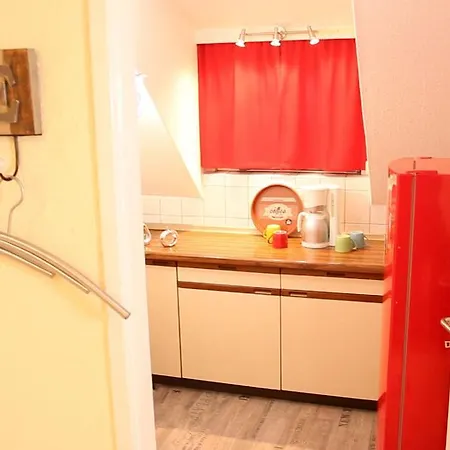 Art City-studio 5, Modern, Citynah, Voll Ausgestattet, Kostenfreie Parkplaetze, Sued-balkon, Ruhig, Herkulesblick アパート