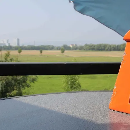 公寓 Art City-studio 5, Modern, Citynah, Voll Ausgestattet, Kostenfreie Parkplaetze, Sued-balkon, Ruhig, Herkulesblick