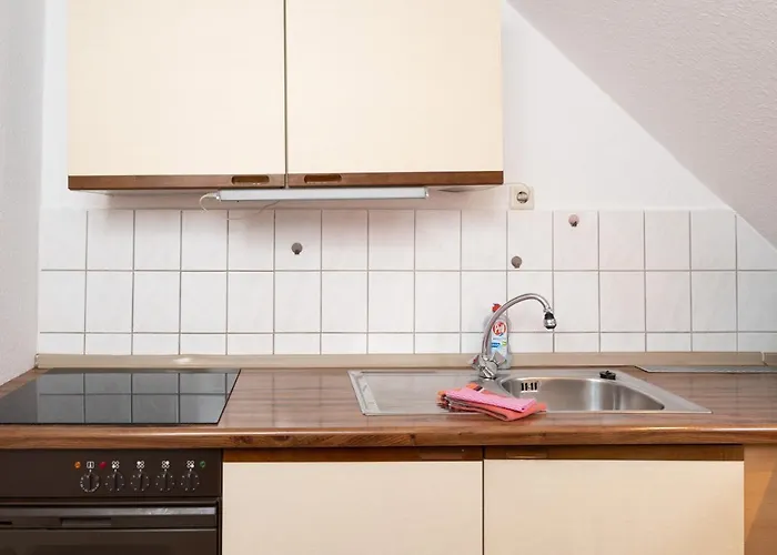 Art City-studio 5, Modern, Citynah, Voll Ausgestattet, Kostenfreie Parkplaetze, Sued-balkon, Ruhig, Herkulesblick