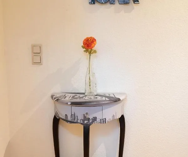 Art City-studio 5, Modern, Citynah, Voll Ausgestattet, Kostenfreie Parkplaetze, Sued-balkon, Ruhig, Herkulesblick דירה