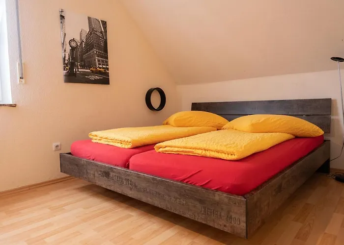 Art City-studio 5, Modern, Citynah, Voll Ausgestattet, Kostenfreie Parkplaetze, Sued-balkon, Ruhig, Herkulesblick דירה קאסל