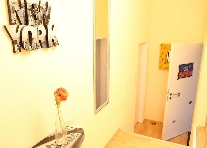 Art City-studio 5, Modern, Citynah, Voll Ausgestattet, Kostenfreie Parkplaetze, Sued-balkon, Ruhig, Herkulesblick דירה