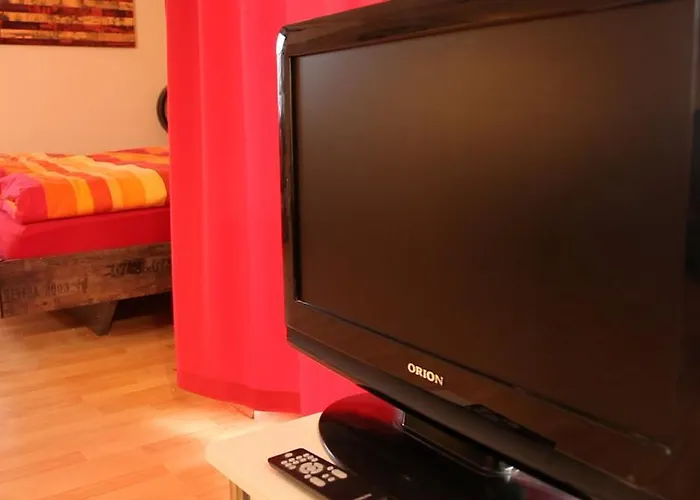 Art City-studio 5, Modern, Citynah, Voll Ausgestattet, Kostenfreie Parkplaetze, Sued-balkon, Ruhig, Herkulesblick *