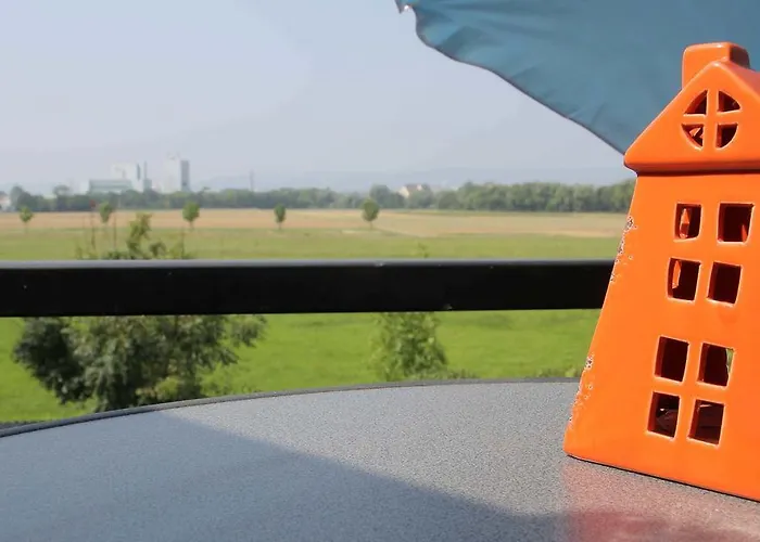 דירה Art City-studio 5, Modern, Citynah, Voll Ausgestattet, Kostenfreie Parkplaetze, Sued-balkon, Ruhig, Herkulesblick